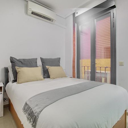 Great Apartment En Gran Via Madrid Exteriör bild